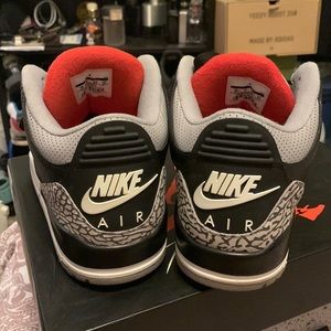 Used Nike Air Jordan 3 see all pics needs a cleaning in good condition